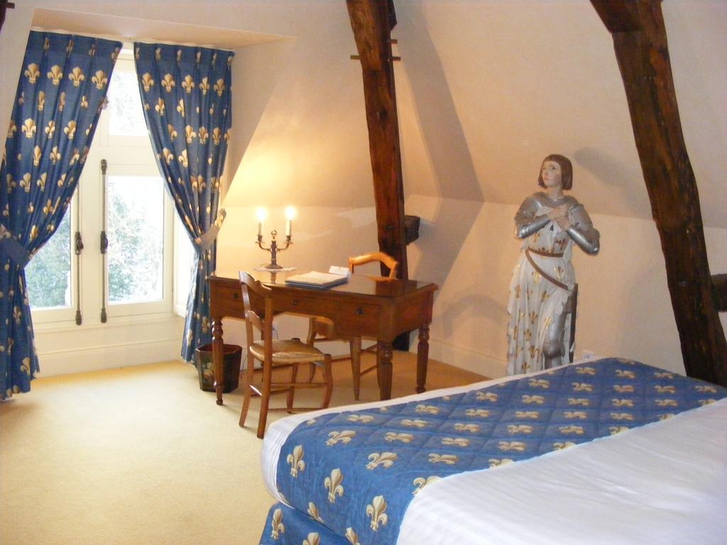 Domaine De Brou Hotell Noyant-de-Touraine Rom bilde